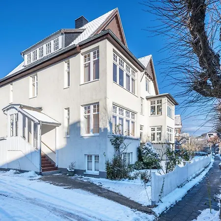 Haus Uebersee Tonga * Lübeck